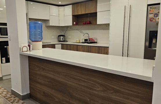 Casa de venta en Cumbaya urb la Primavera