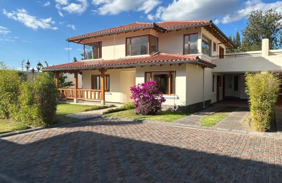 Casa de venta en Tumbaco