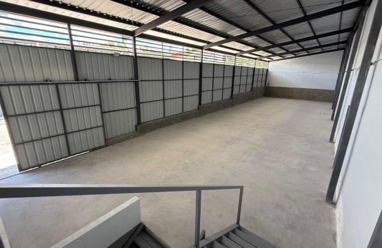 Galpom Premium de arriendo en Puembo