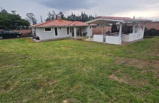 Casa de Arriendo Puembo 2 Dormitorios 1500m2 Terreno