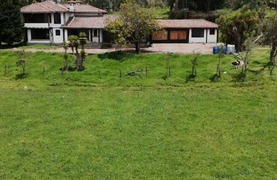 Hacienda de venta en Sangolqui 500 Hectareas