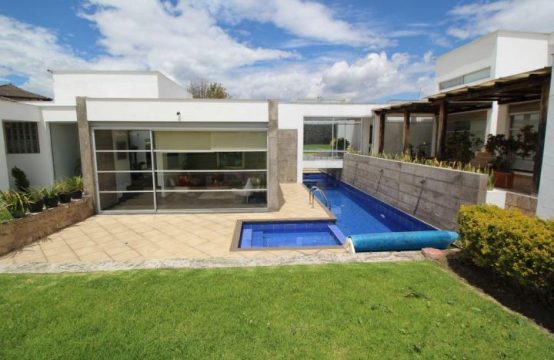 Casa de venta en Tumbaco, un solo andar