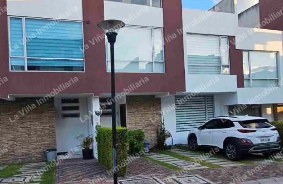 Casa de venta en Tumbaco 4 dormitorios